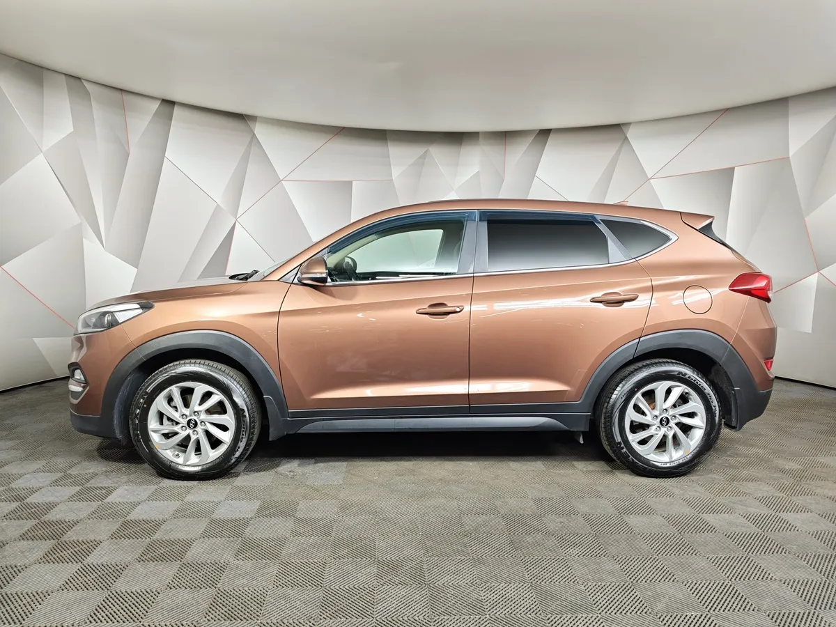 Hyundai Tucson 2.0 AT (150 л.с.) Comfort Коричневый в АВИЛОН. Слайд №5