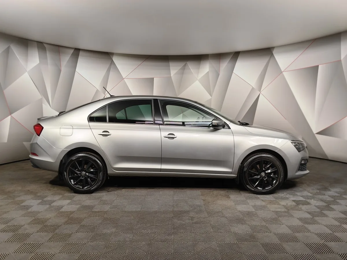 Skoda Rapid 1.4 DSG (125 л.с.) Ambition Серый в АВИЛОН. Слайд №6