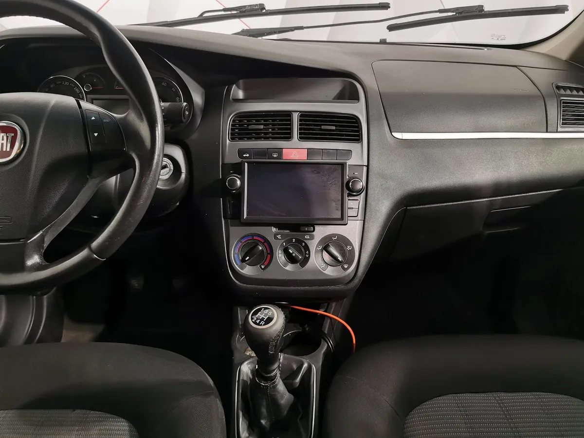 Fiat Linea 1.4 MT (120 л.с.) Голубой в АВИЛОН. Слайд №13