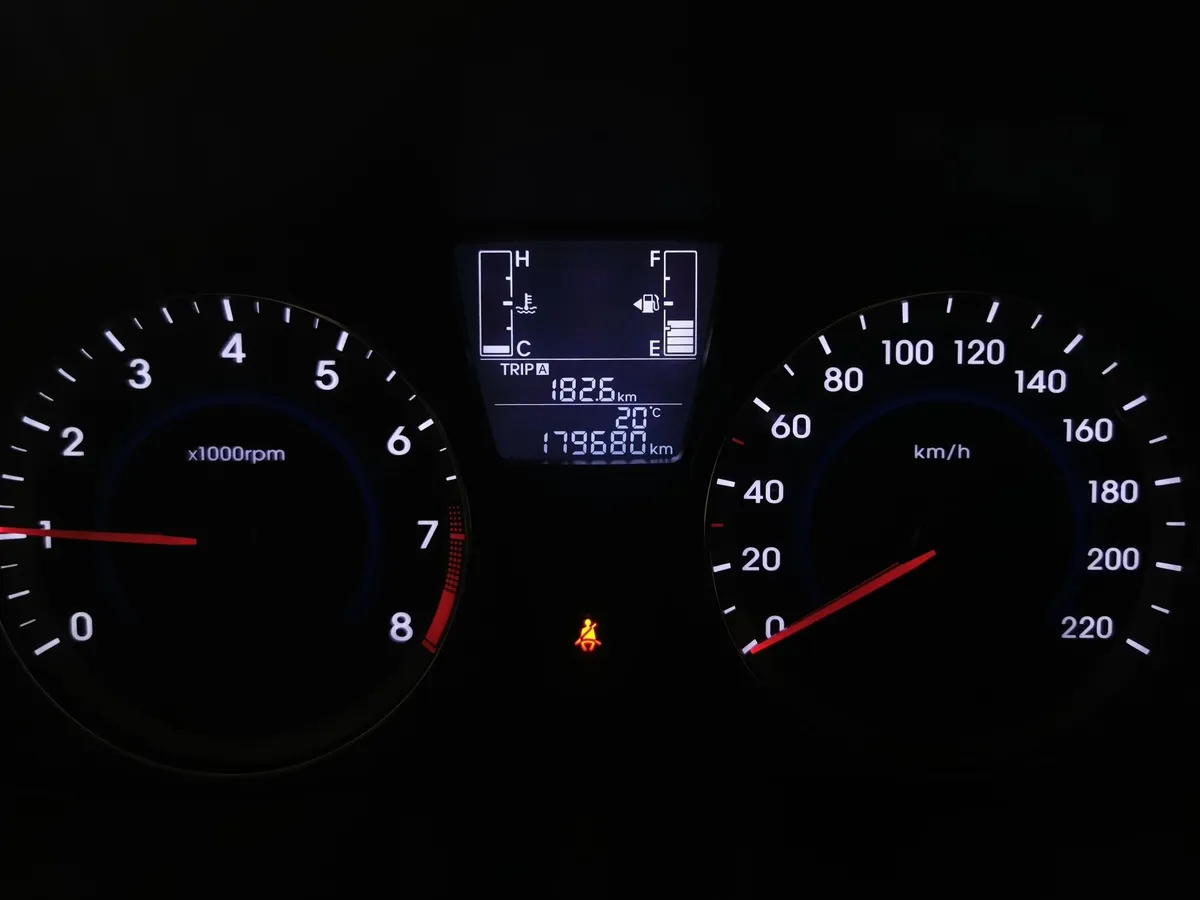 Hyundai Solaris 1.4 MT (107 л.с.) Active Коричневый в АВИЛОН. Слайд №16