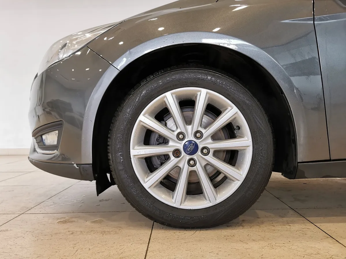 Ford Focus 1.6 Ti-VCT PowerShift (125 л.с.) SYNC Edition Серый в АВИЛОН. Слайд №9