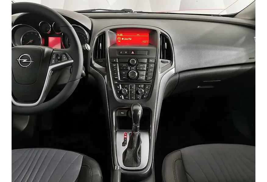 Opel Astra 1.4 Turbo AT (140 л.с.) Коричневый в АВИЛОН. Слайд №15