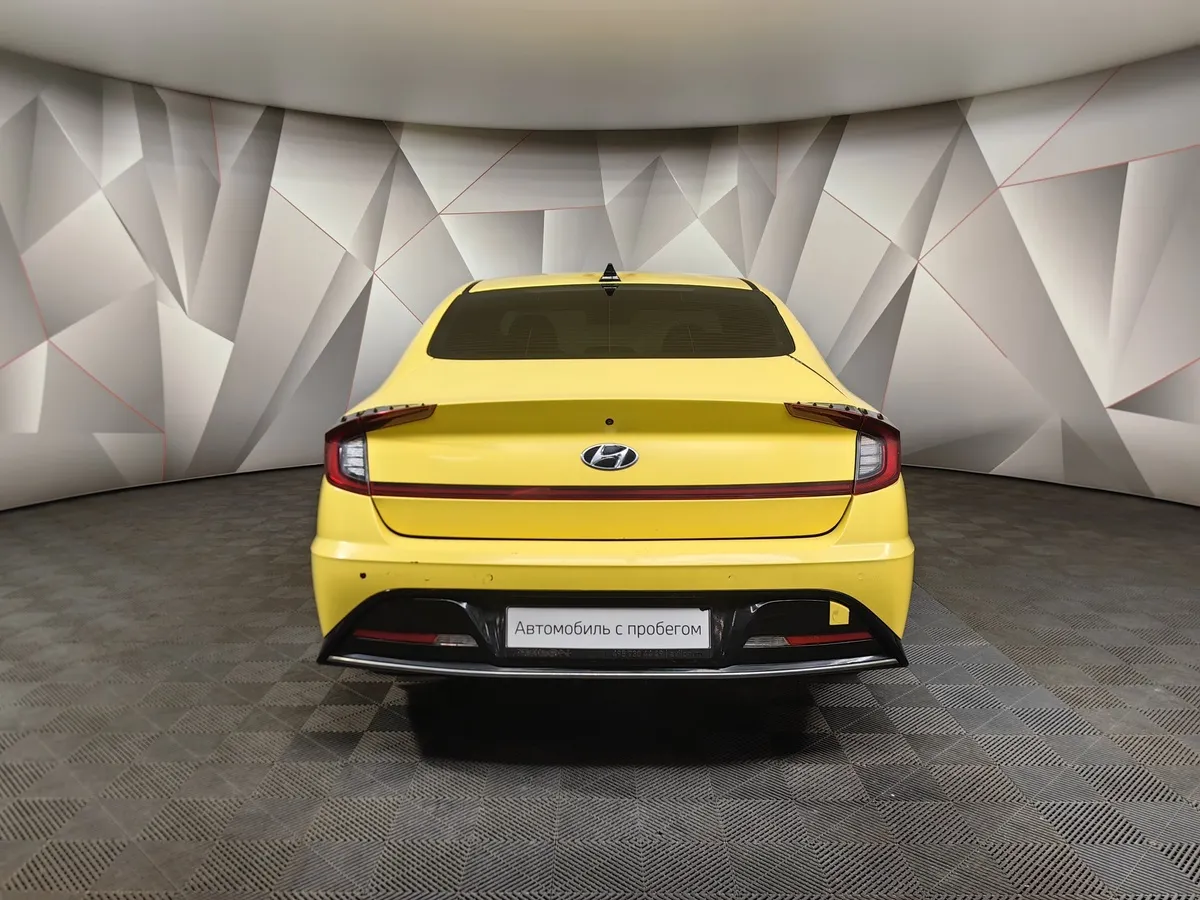 Hyundai Sonata 2.0 MPI (150 л.с.) Classic Желтый в АВИЛОН. Слайд №8