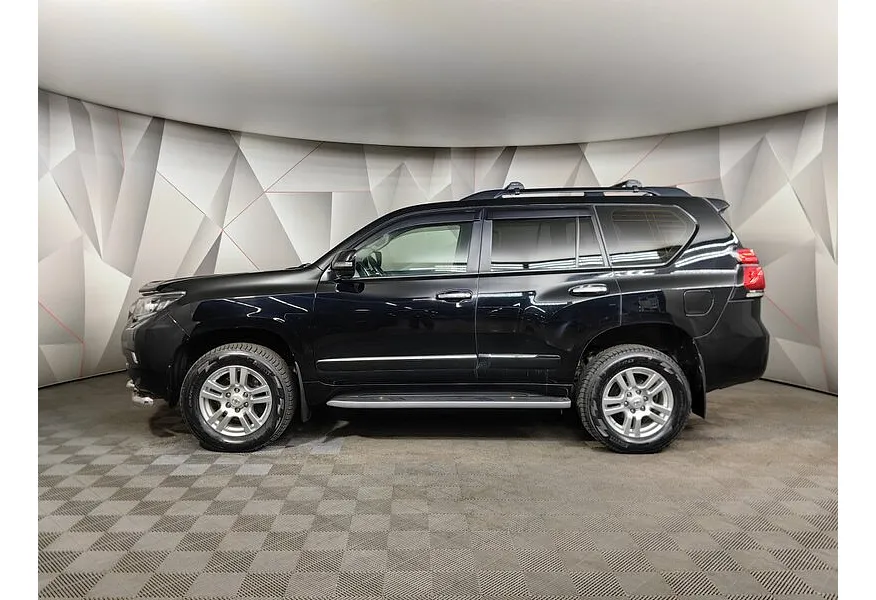 Toyota Land Cruiser Prado 2.8 D AT 4WD (5 мест) (177 л.с.) Комфорт Черный в АВИЛОН. Слайд №5