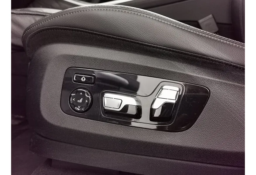 BMW X7 xDrive30d Steptronic (249 л.с.) M Sport Pro Черный в АВИЛОН. Слайд №21