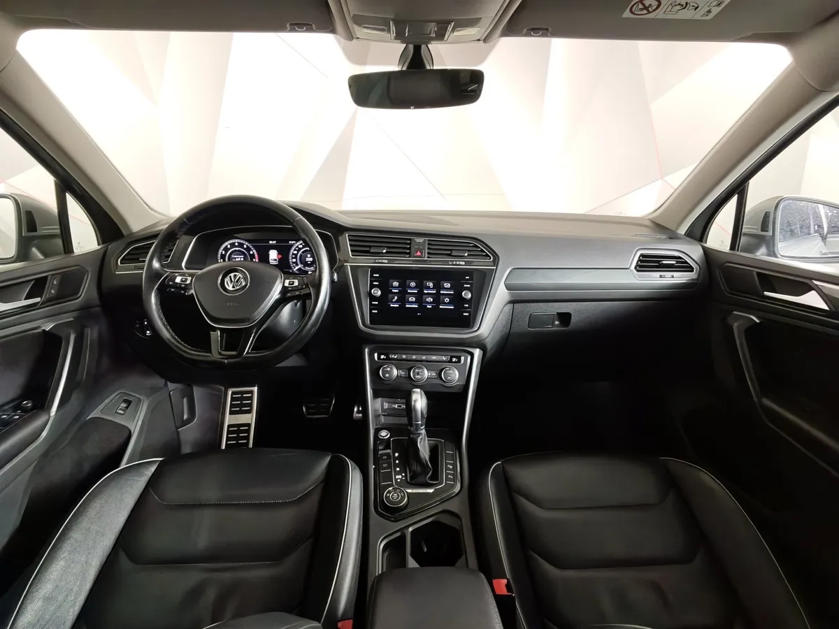 Volkswagen Tiguan 1.4 TSI 4Motion DSG (150 л.с.) Comfortline Серебристый в АВИЛОН. Слайд №14