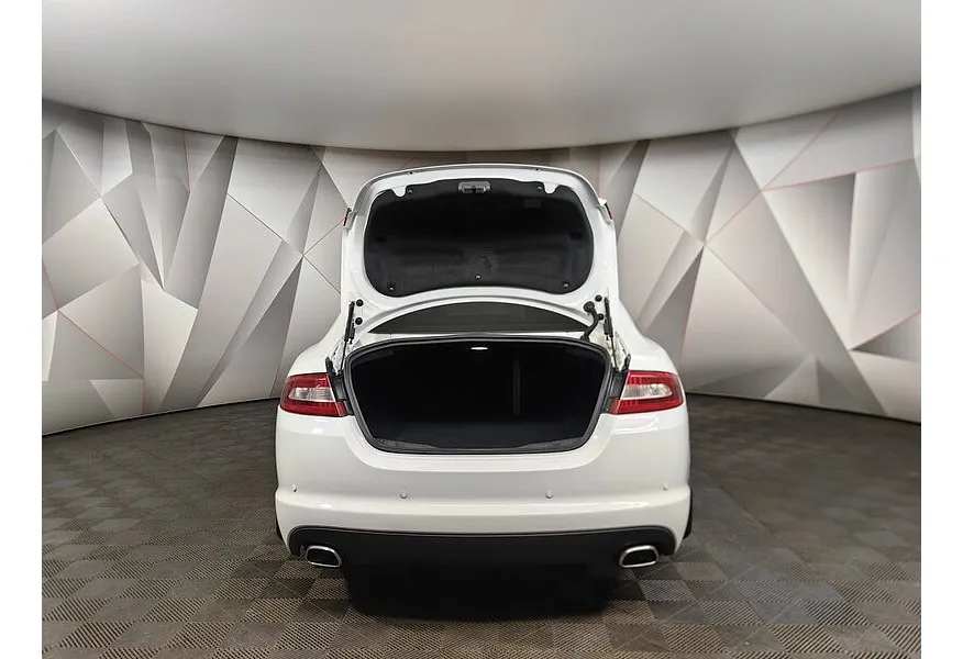 АВИЛОН - Jaguar XF 3.0 D AT (275 л.с.) Portfolio Белый - slide 17