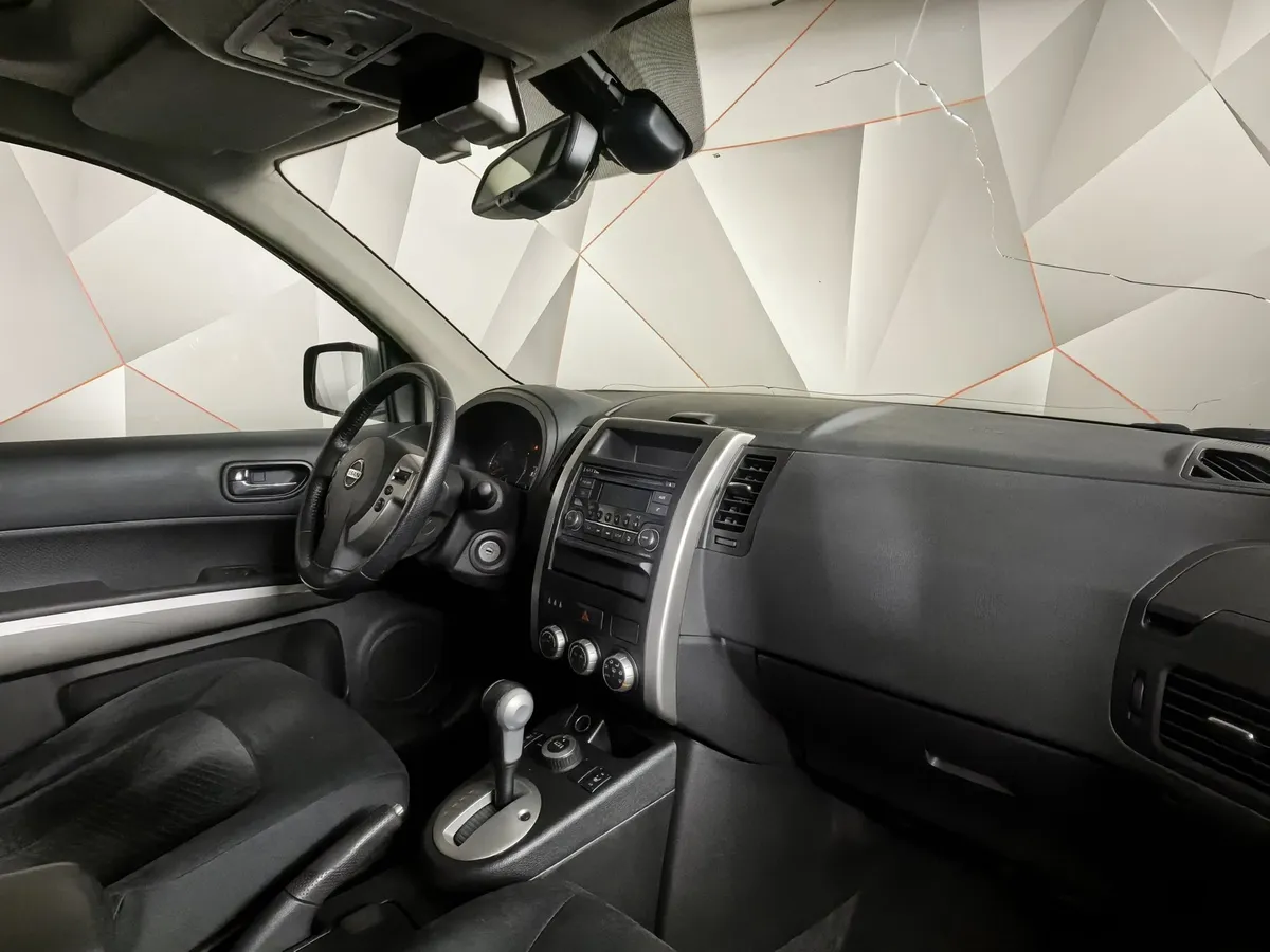 Nissan X-Trail 2.0 CVT AWD (141 л.с.) Черный в АВИЛОН. Слайд №12