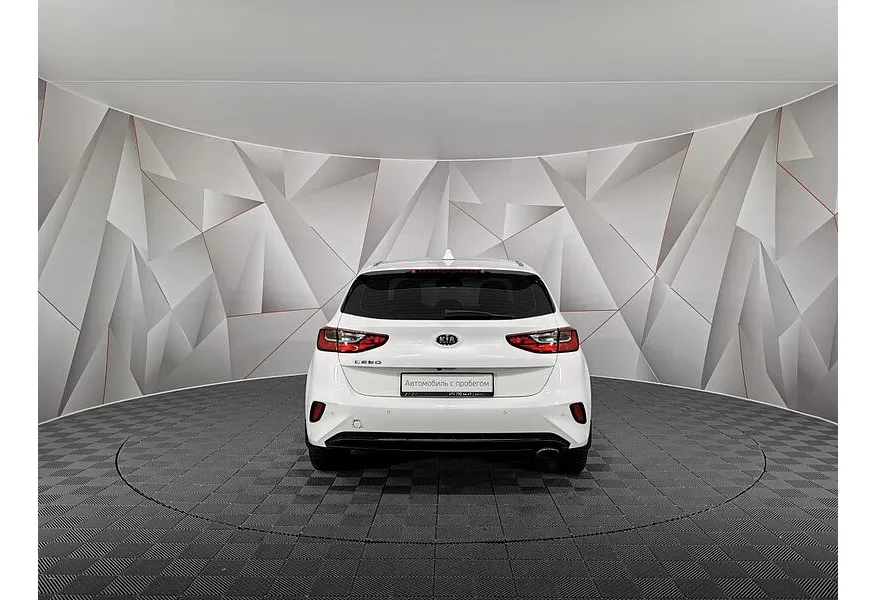 Kia Ceed 1.4 T-GDI AMT (140 л.с.) Comfort Белый в АВИЛОН. Слайд №8