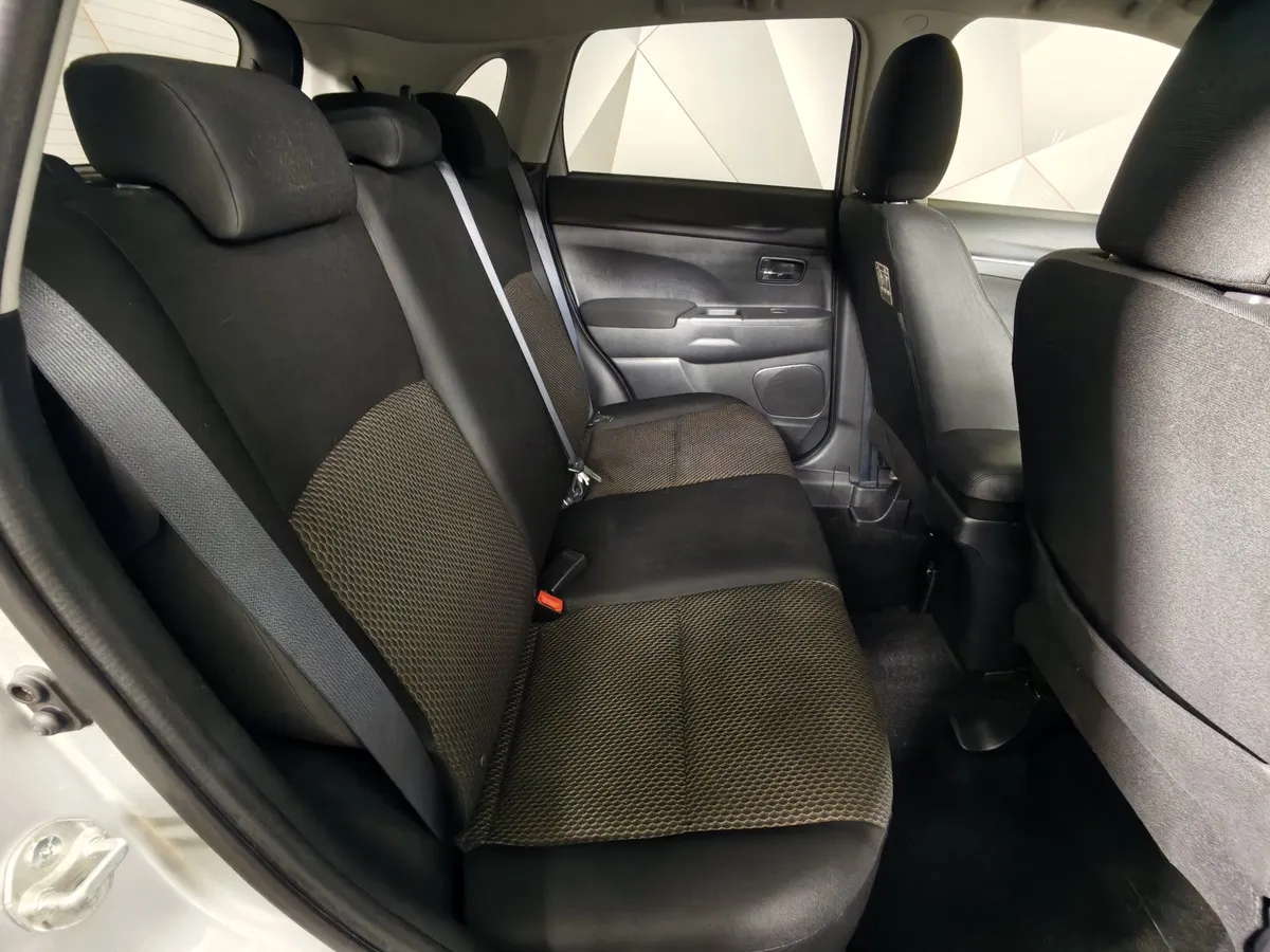 Mitsubishi ASX 2.0 CVT 4WD (150 л.с.) Серебристый в АВИЛОН. Слайд №15