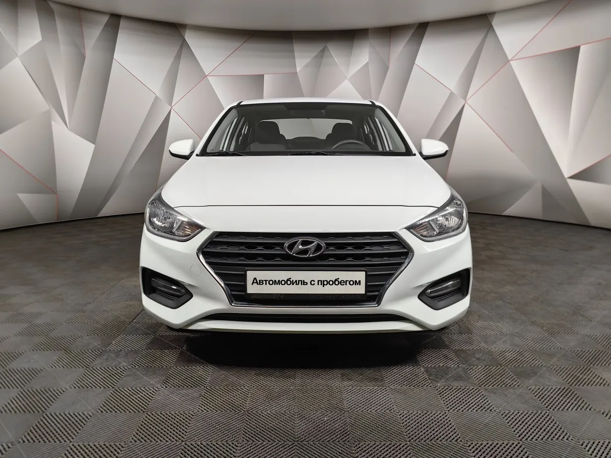 Hyundai Solaris 1.4 MT (107 л.с.) Active Белый в АВИЛОН. Слайд №7