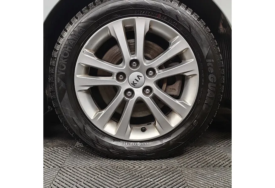 Kia Ceed 1.6 AT (129 л.с.) Белый в АВИЛОН. Слайд №9 Kia Ceed 1.6 AT (129 л.с.) Белый в АВИЛОН. Слайд №9