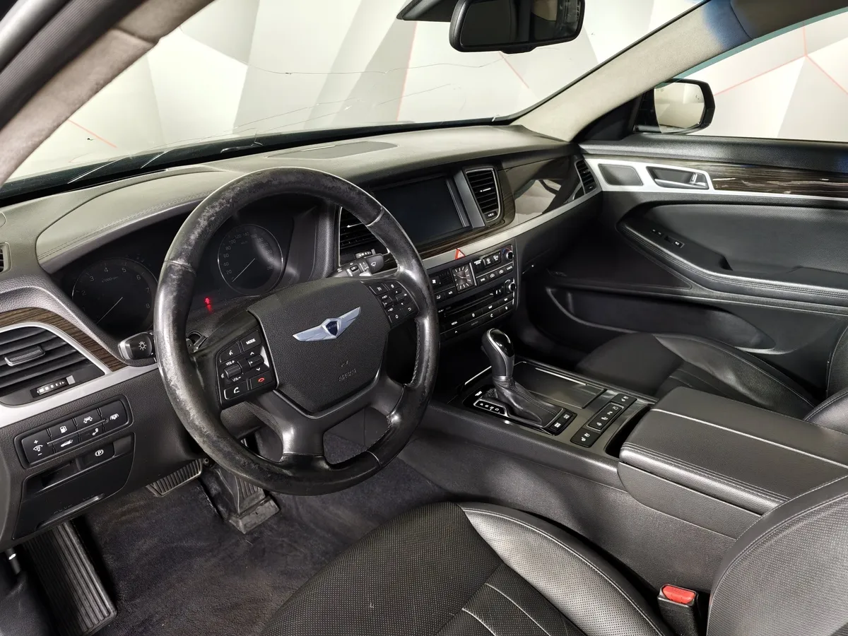 Hyundai Genesis 3.0 AT AWD (249 л.с.) Luxury Черный в АВИЛОН. Слайд №19