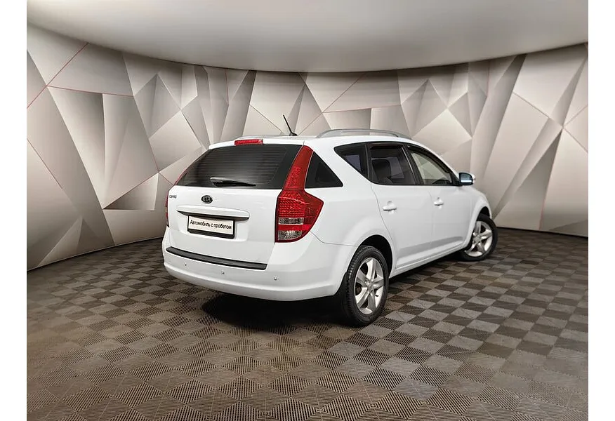 АВИЛОН - Kia Ceed 1.6 AT (122 л.с.) Luxe Белый - slide 7