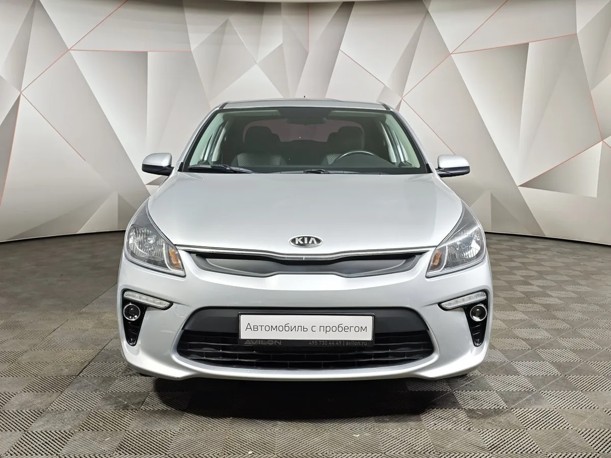 Kia Rio 1.6 AT (123 л.с.) Серебристый в АВИЛОН. Слайд №7