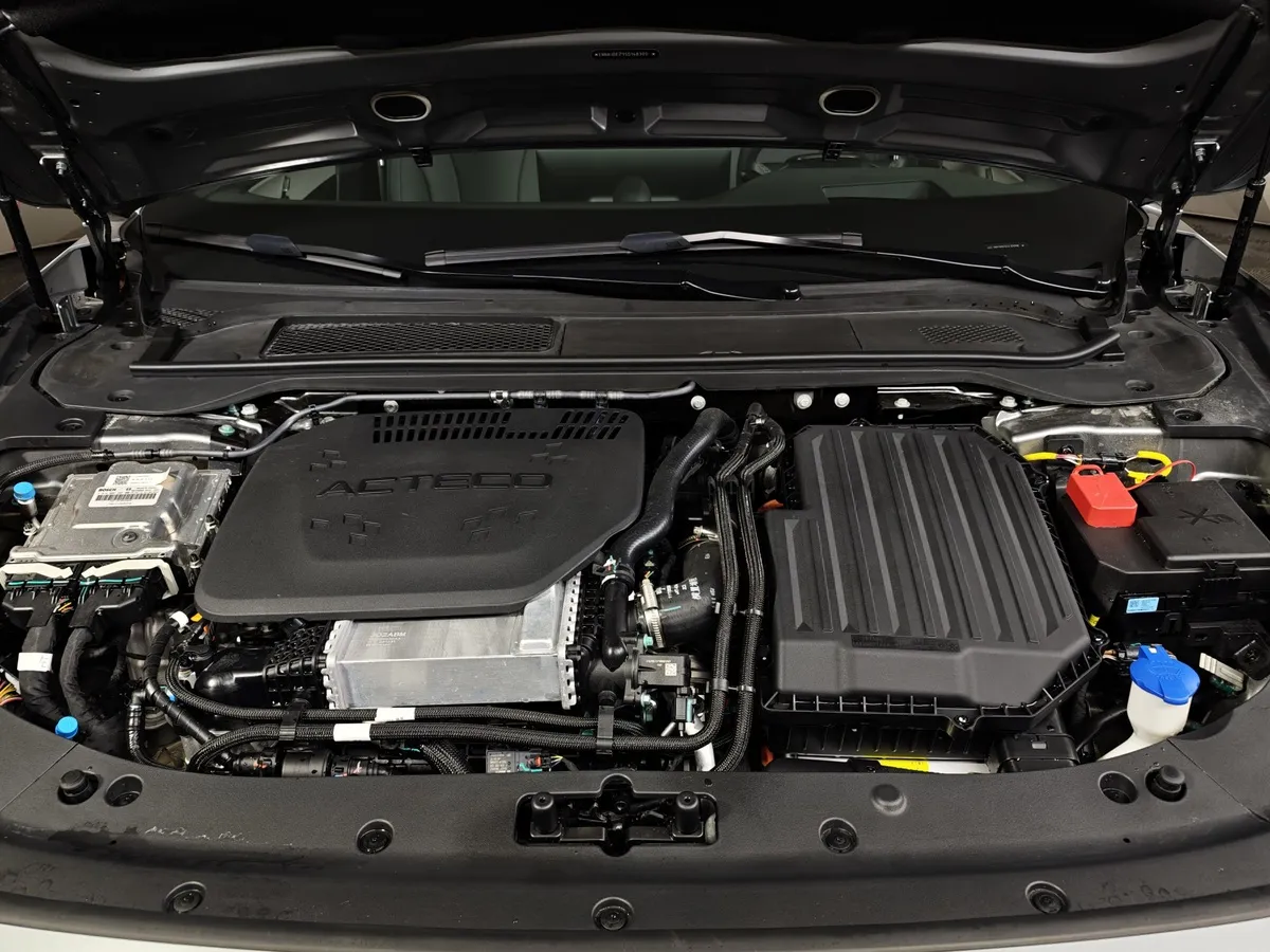 EXEED Exlantix ES 1.5 DHT 4WD (469 л.с.) GG Серый в АВИЛОН. Слайд №11