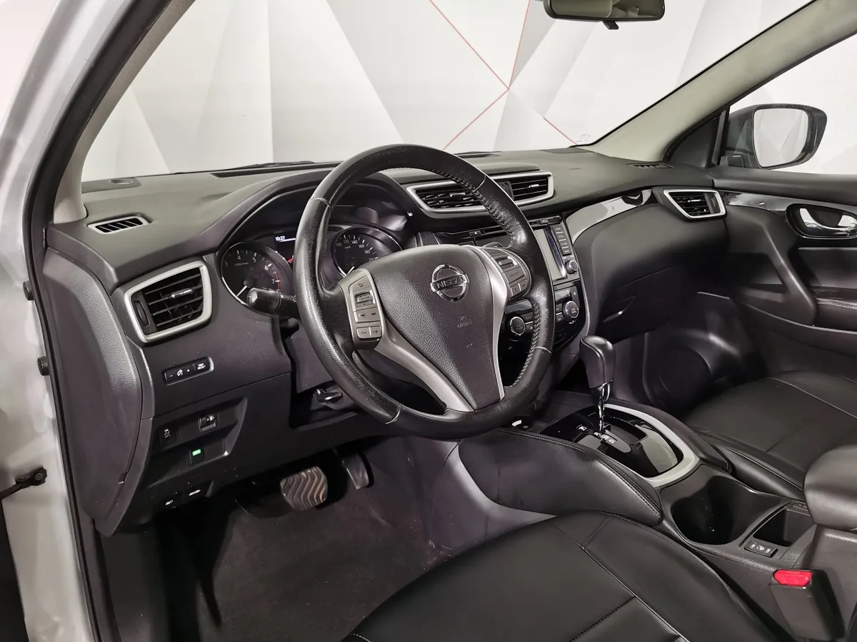 Nissan Qashqai 2.0 CVT (144 л.с.) Серебристый в АВИЛОН. Слайд №18