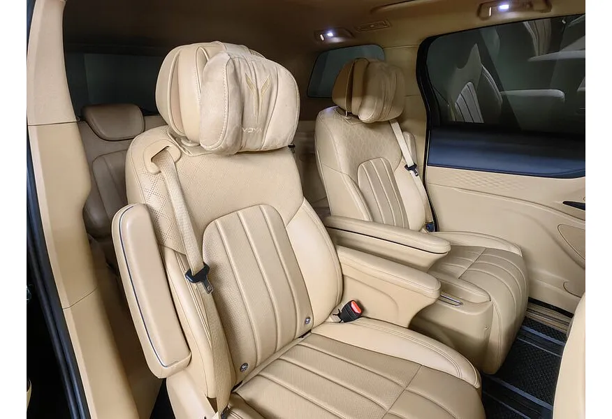 Voyah Dream EVR 1.5 AT AWD (395 л.с.) Черный в АВИЛОН. Слайд №15