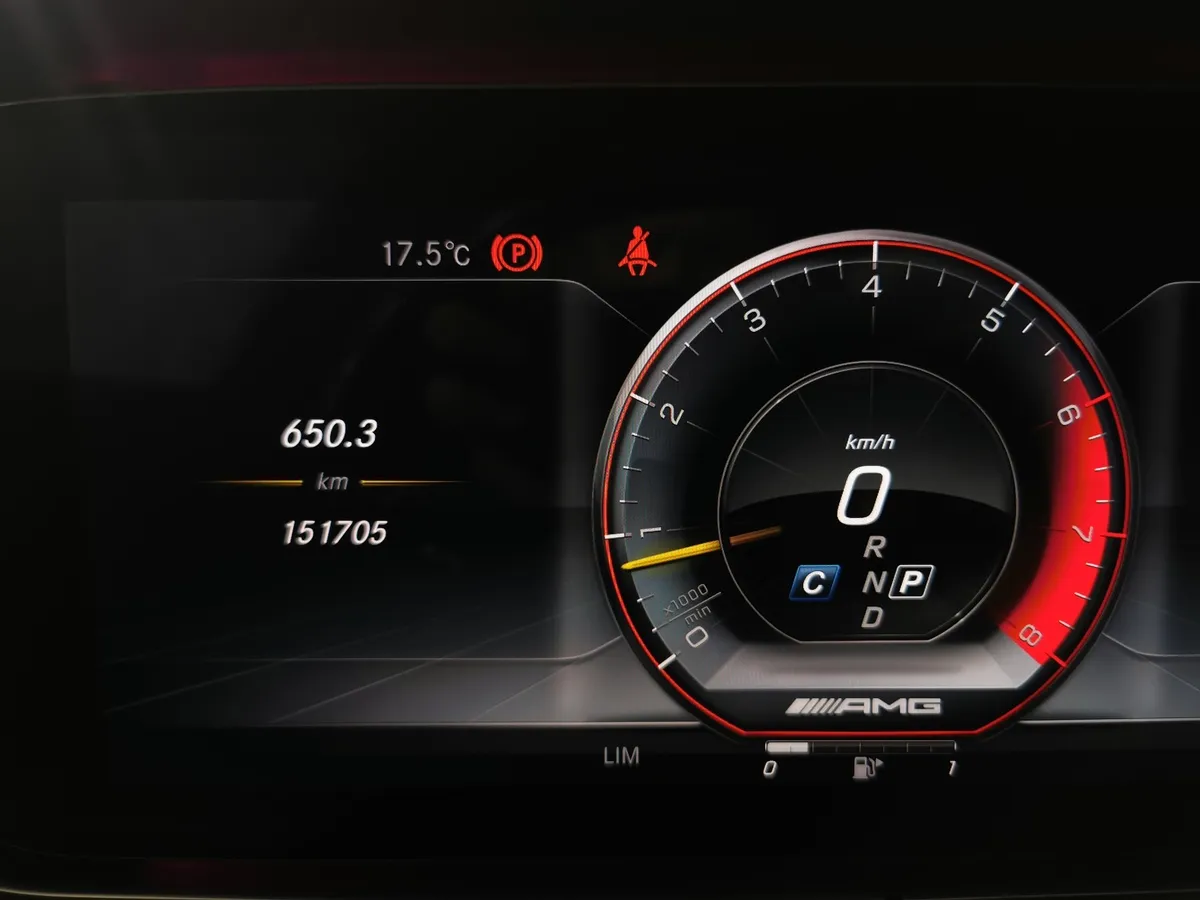 Mercedes-Benz E-Класс E 220 d 4MATIC 9G-TRONIC (194 л.с.) Sport (Локальная сборка) Черный в АВИЛОН. Слайд №17