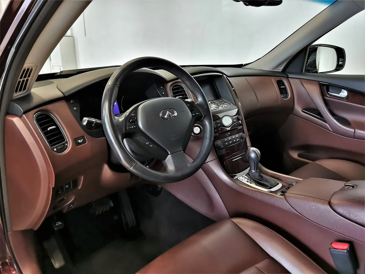Infiniti QX50 2.5 AT AWD (222 л.с.) Красный в АВИЛОН. Слайд №18