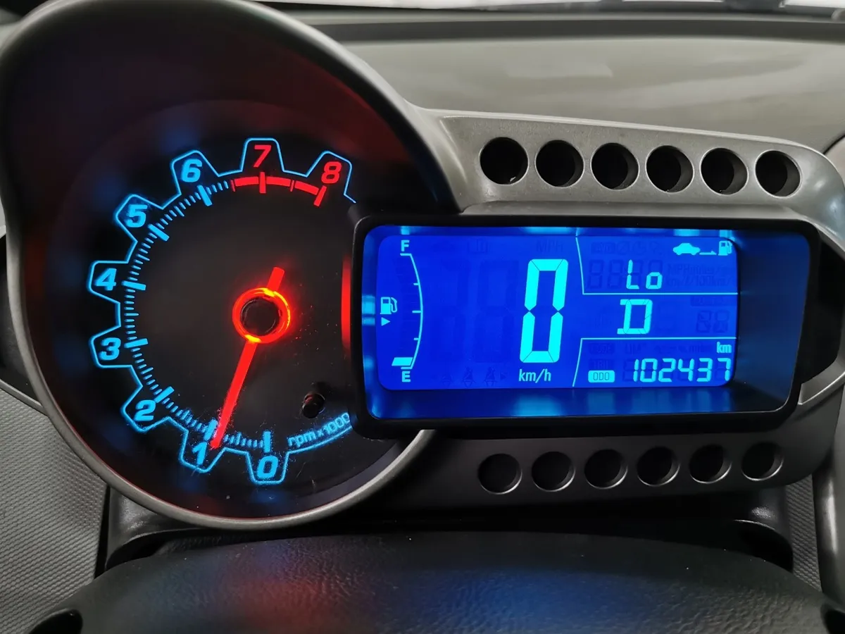 Chevrolet Aveo 1.6 AT (115 л.с.) Синий в АВИЛОН. Слайд №17