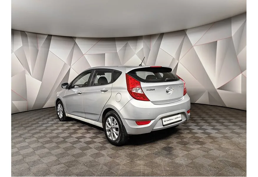 Hyundai Solaris 1.6 AT (123 л.с.) Active Серебристый в АВИЛОН. Слайд №4