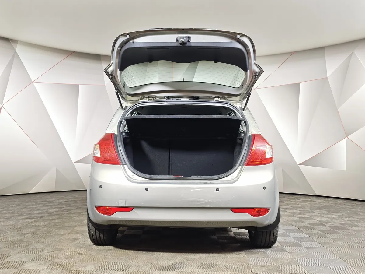 Kia Ceed 1.6 AT (122 л.с.) Люкс Серебристый в АВИЛОН. Слайд №12