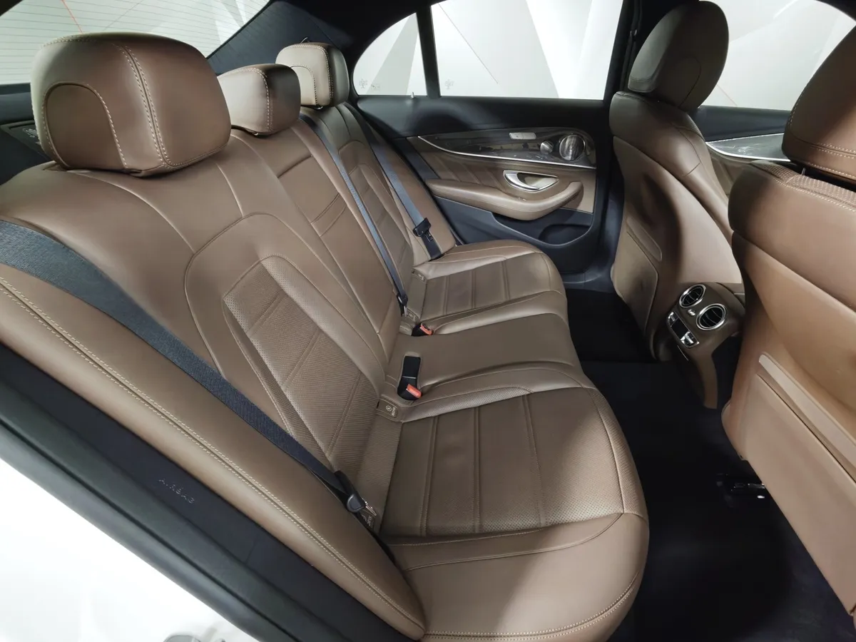 Mercedes-Benz E-Класс E 53 4MATIC+ 9G-TRONIC (435 л.с.) Особая серия Белый в АВИЛОН. Слайд №16
