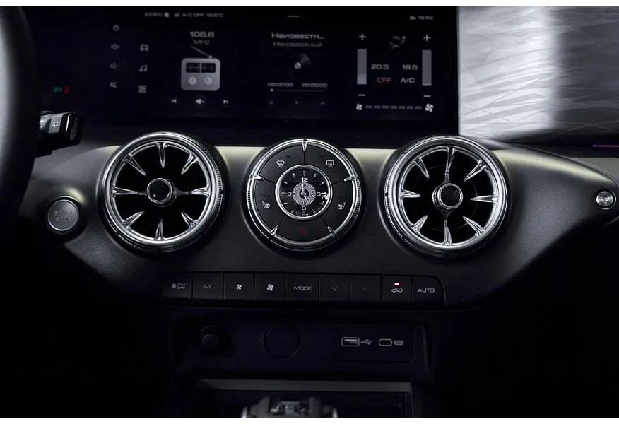 TANK 300 2.0T AT 4WD (220 л.с.) City Premium Серый в АВИЛОН. Слайд №19