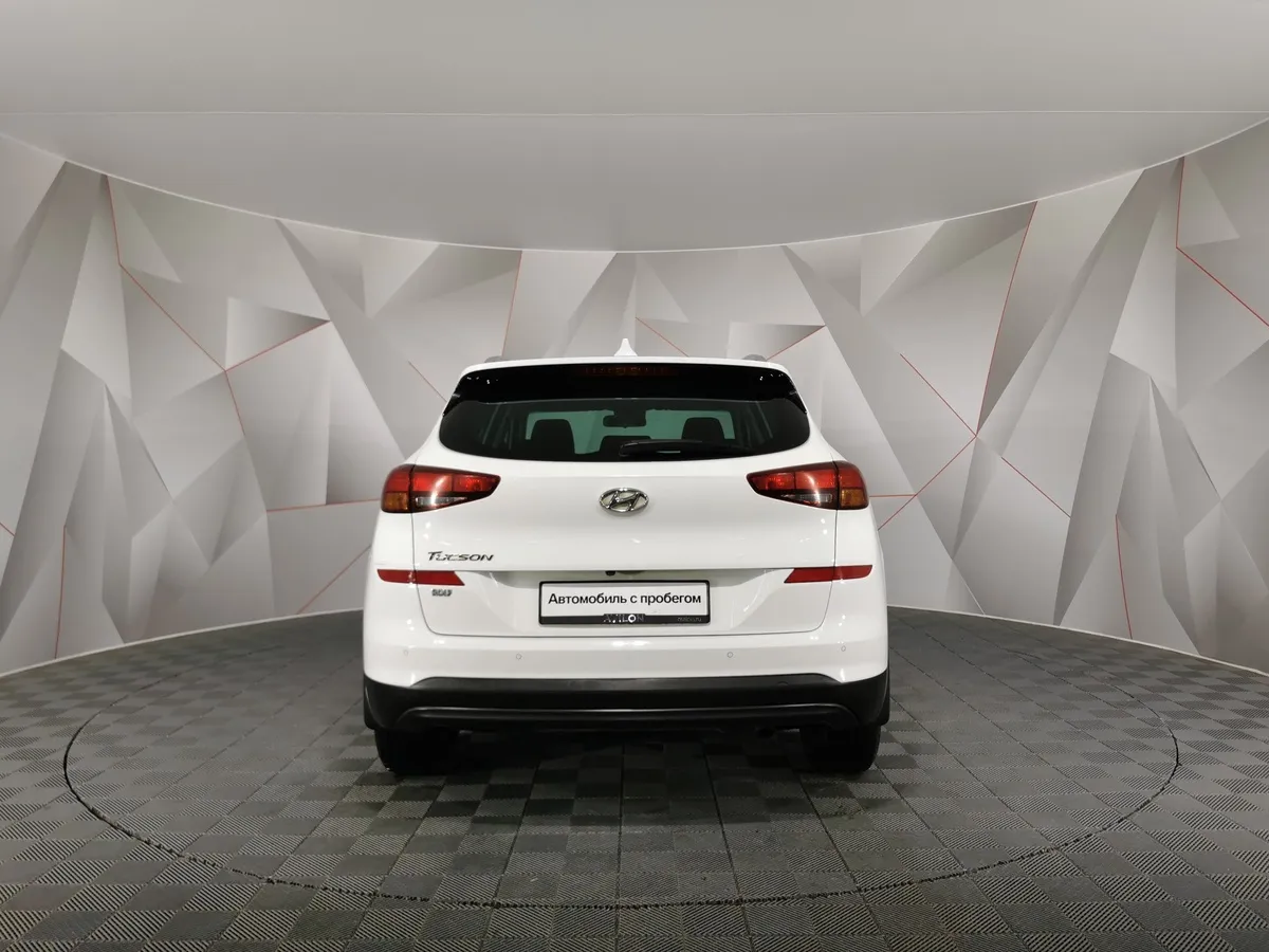 Hyundai Tucson 2.0 (150 л.с.) MPI-6AT-2WD Family Белый в АВИЛОН. Слайд №8