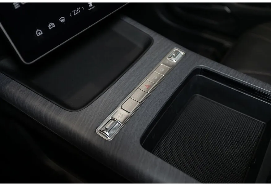 Geely Preface 2.0T 7DCT FWD (150 л.с.) Флагман Черный в АВИЛОН. Слайд №15