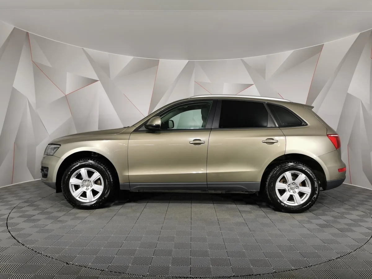 Audi Q5 2.0 TFSI tiptronic quattro (211 л.с.) Бежевый в АВИЛОН. Слайд №5