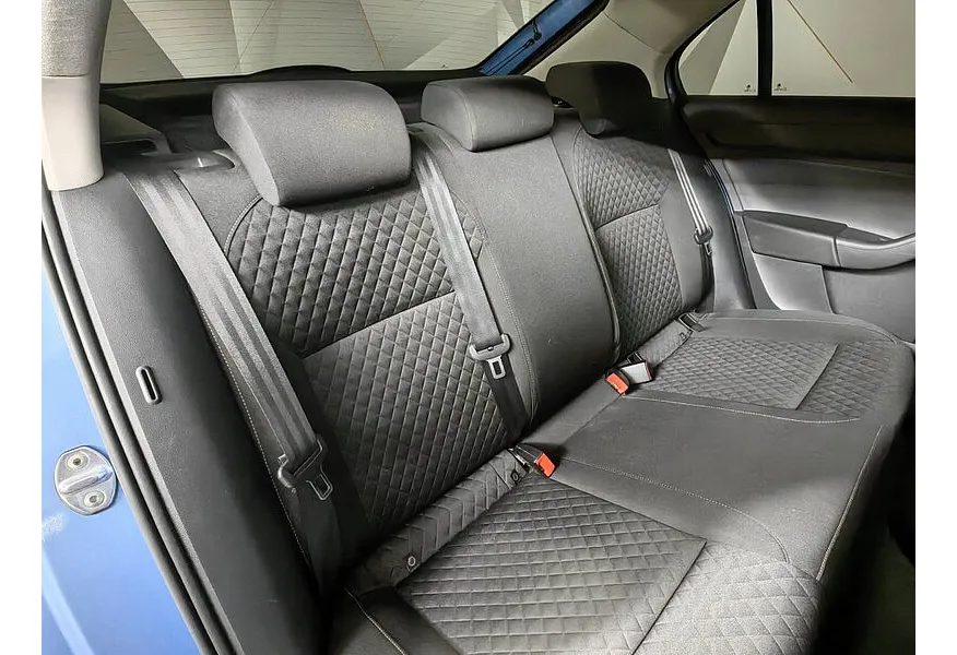 Skoda Rapid 1.6 MT (90 л.с.) Синий в АВИЛОН. Слайд №17