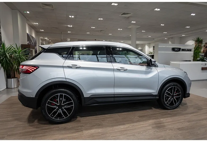 Belgee X50 1.5T 7DCT 2WD (150 л.с.) Prestige Серебристый в АВИЛОН. Слайд №4