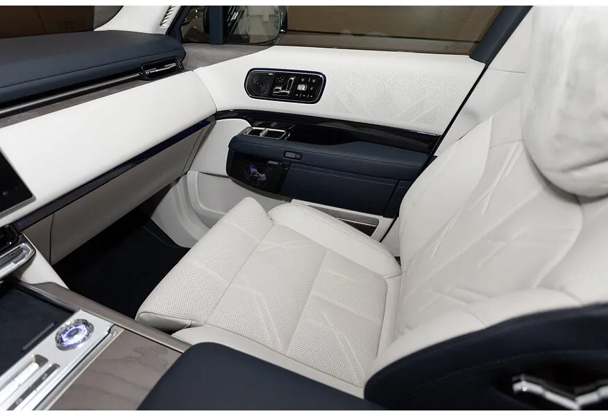 Zeekr 9X 2.0h AT 4WD (1177 л.с.) Ultra Черный в АВИЛОН. Слайд №12