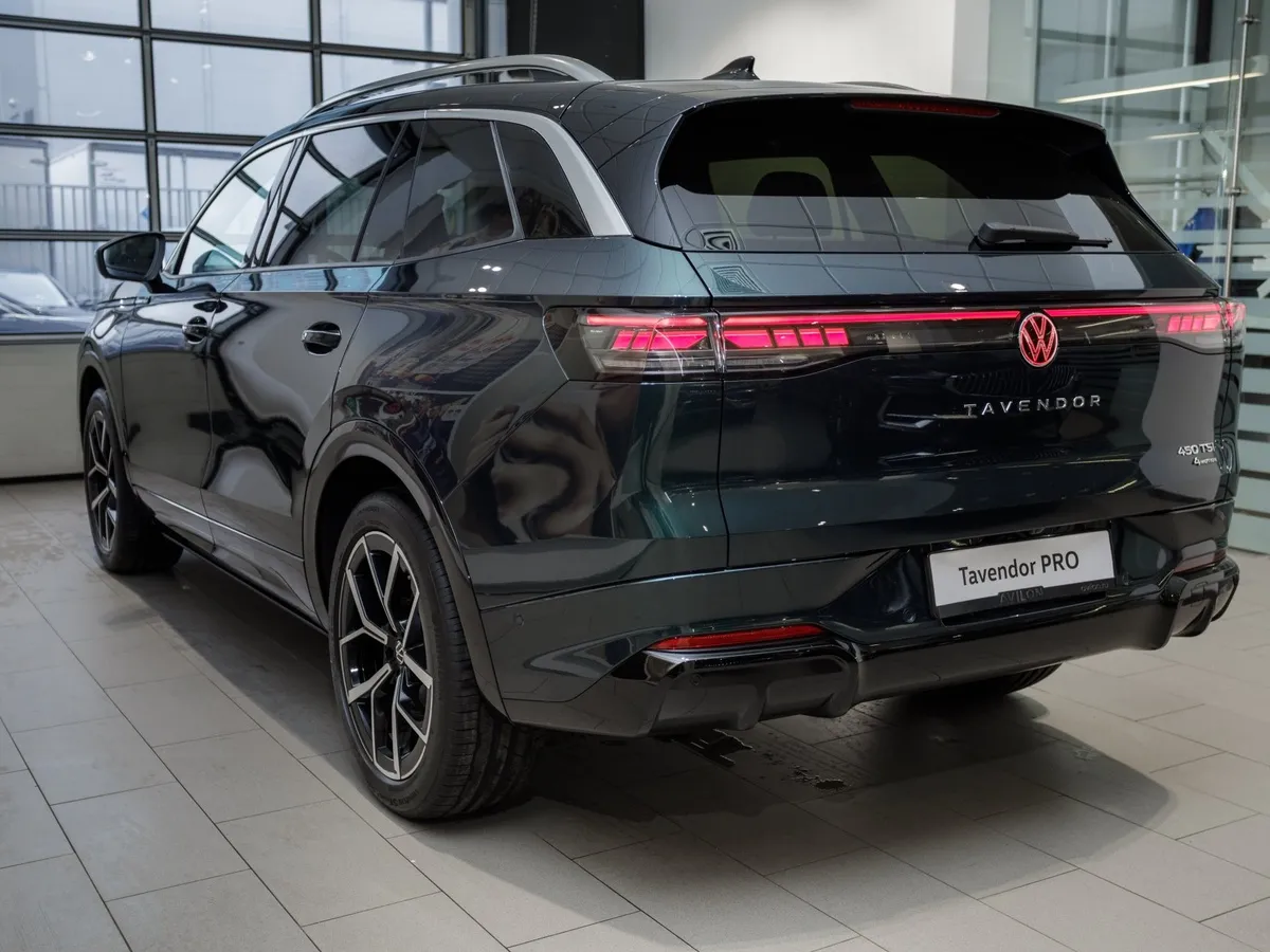 Volkswagen Tavendor 2.0 DSG 4WD (272 л.с.) Р-Лайн Тоуринг Зеленый в АВИЛОН. Слайд №5