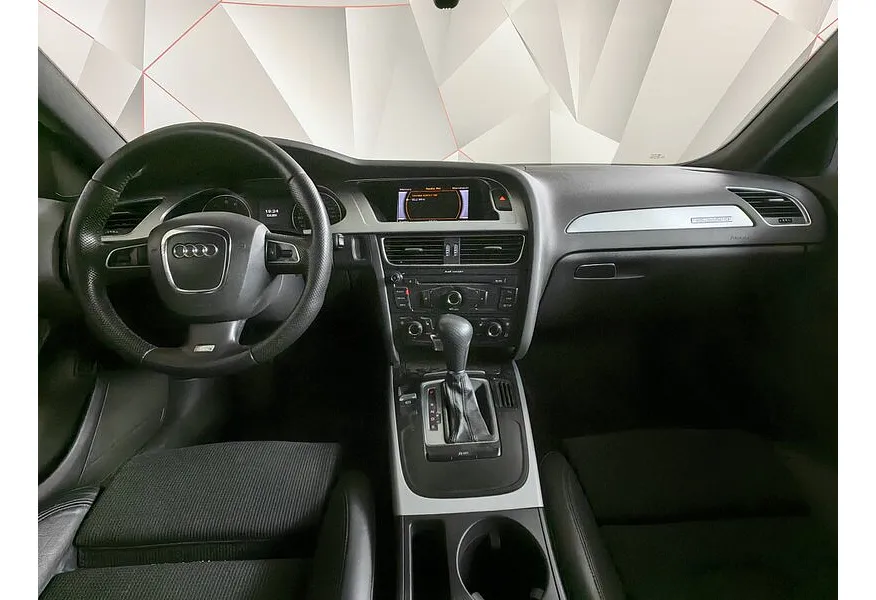 Audi A4 2.0 TFSI S tronic quattro (211 л.с.) S-Line Черный в АВИЛОН. Слайд №5