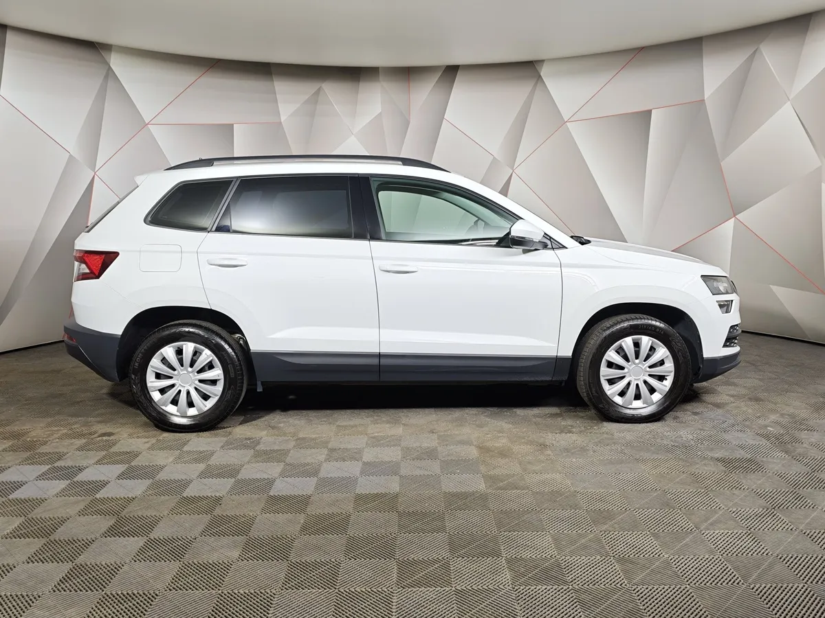 Skoda Karoq 1.4 AT FWD (150 л.с.) Ambition Белый в АВИЛОН. Слайд №6
