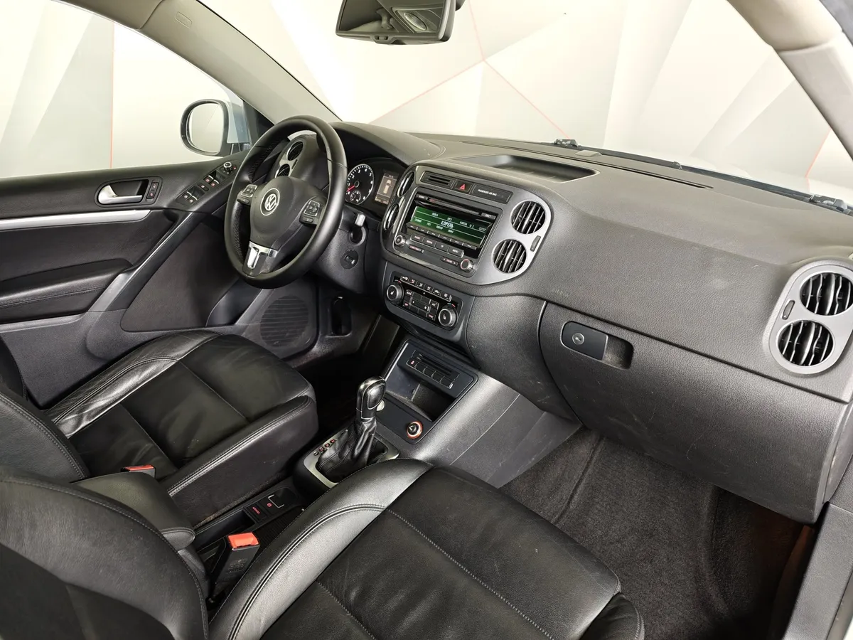 Volkswagen Tiguan 1.4 TSI 4Motion AT (150 л.с.) Серебристый в АВИЛОН. Слайд №13