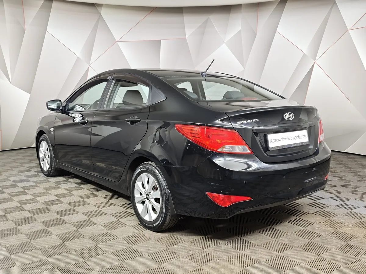 Hyundai Solaris 1.6 AT (123 л.с.) Active Plus Черный в АВИЛОН. Слайд №4