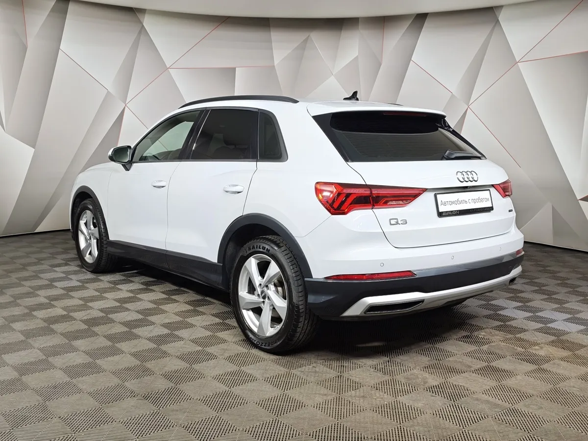 Audi Q3 2.0 TFSI S tronic quattro (180 л.с.) Design Белый в АВИЛОН. Слайд №4