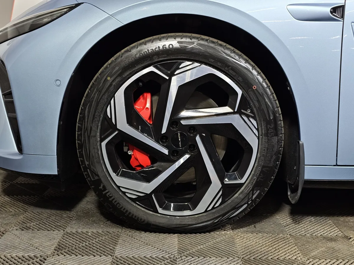 EXEED Exlantix ES 1.5 DHT 4WD (469 л.с.) GG Голубой в АВИЛОН. Слайд №9