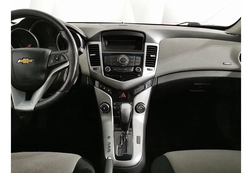 Chevrolet Cruze 1.6 AT (109 л.с.) Белый в АВИЛОН. Слайд №15