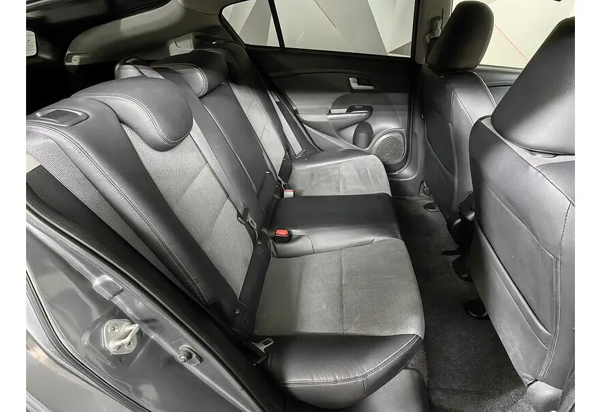 Honda Insight 1.3 CVT (88 л.с.) Серый в АВИЛОН. Слайд №16 Honda Insight 1.3 CVT (88 л.с.) Серый в АВИЛОН. Слайд №16