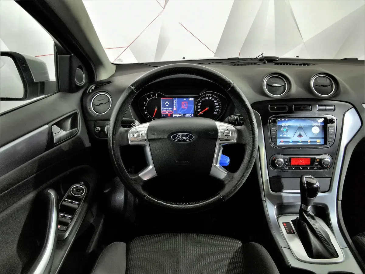 Ford Mondeo 2.3 AT (161 л.с.) Ambiente Серебристый в АВИЛОН. Слайд №18