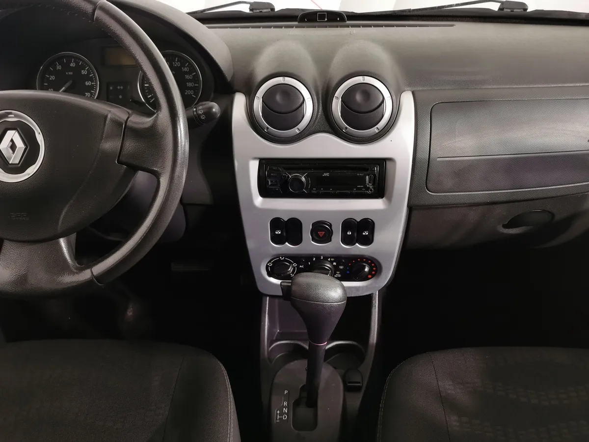 Renault Sandero 1.6 AT (103 л.с.) Stepway Красный в АВИЛОН. Слайд №13