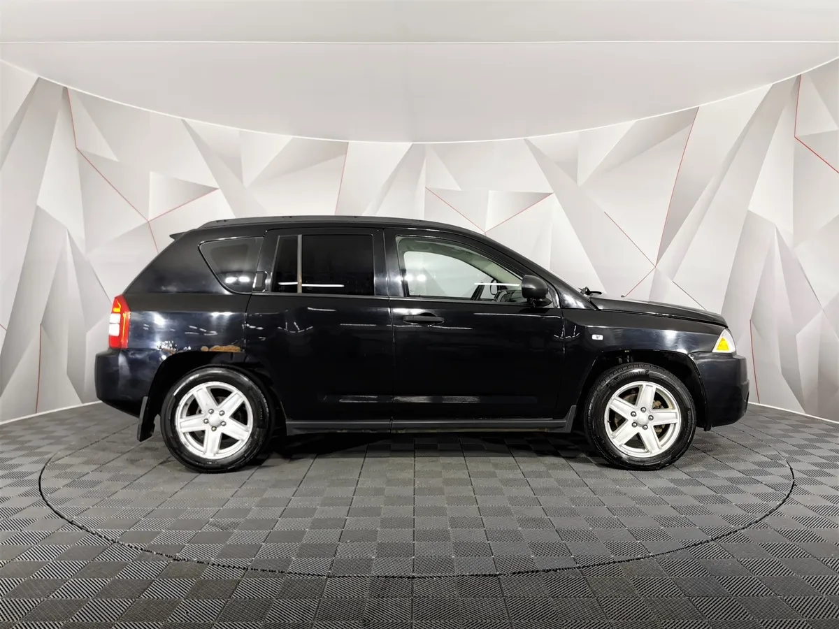 Jeep Compass 2.4 CVT (170 л.с.) Черный в АВИЛОН. Слайд №6