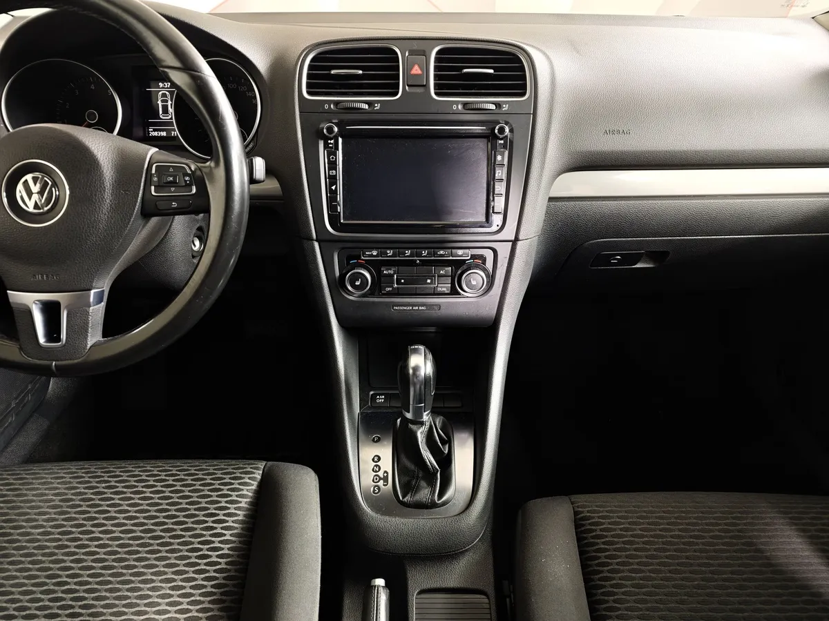 Volkswagen Golf 1.6 DSG (102 л.с.) Trendline Серебристый в АВИЛОН. Слайд №14