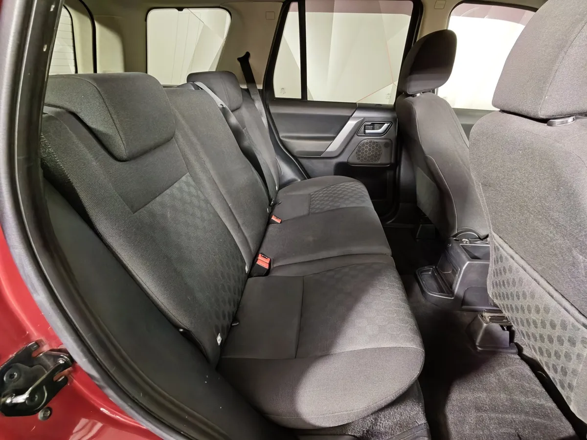 Land Rover Freelander 2.2 TD AT (160 л.с.) Красный в АВИЛОН. Слайд №16