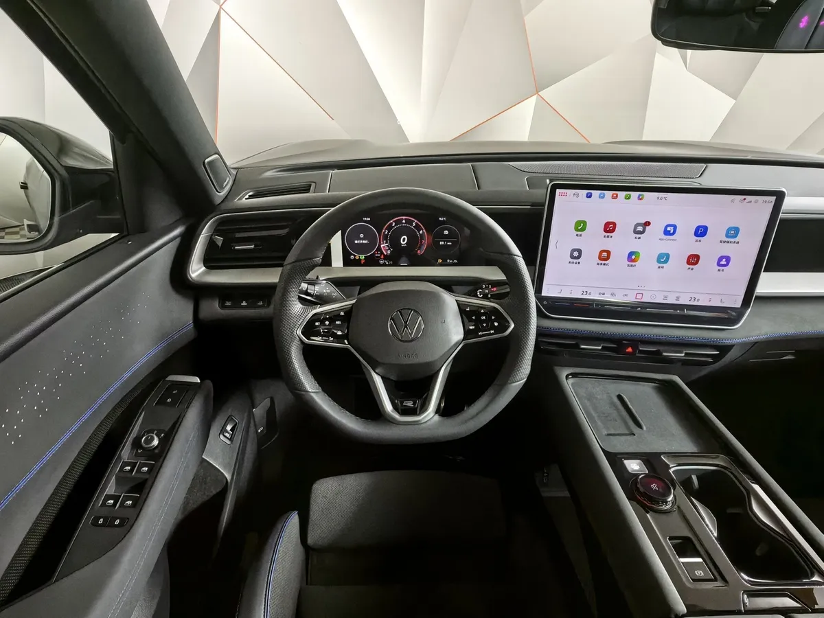 Volkswagen Teramont PRO 2.0 TSI 7DSG 4Motion (272 л.с.) Summit Edition Коричневый в АВИЛОН. Слайд №20